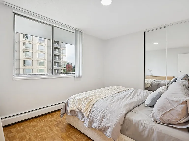 1305 W 12th Ave — Photo 74