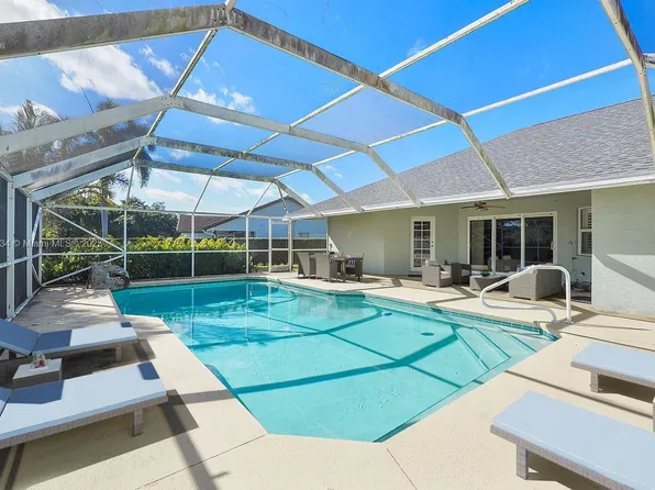 11474 Sanderling Dr, Wellington, FL 33414