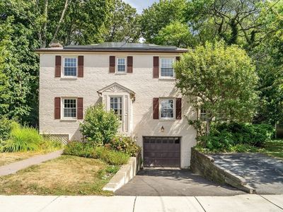 198 Dedham St, Newton, MA, 02461