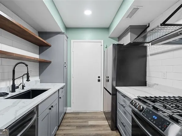 6851 Roswell Rd APT N10, Sandy Springs, GA 30328