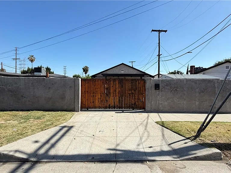 7257 Wilbur Ave #BACK HOUSE — Photo 18