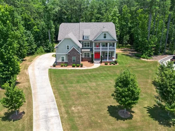 149 Palomino Cir, Newnan, GA 30265