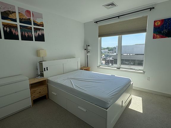 3rd image of 180 Telford St #406