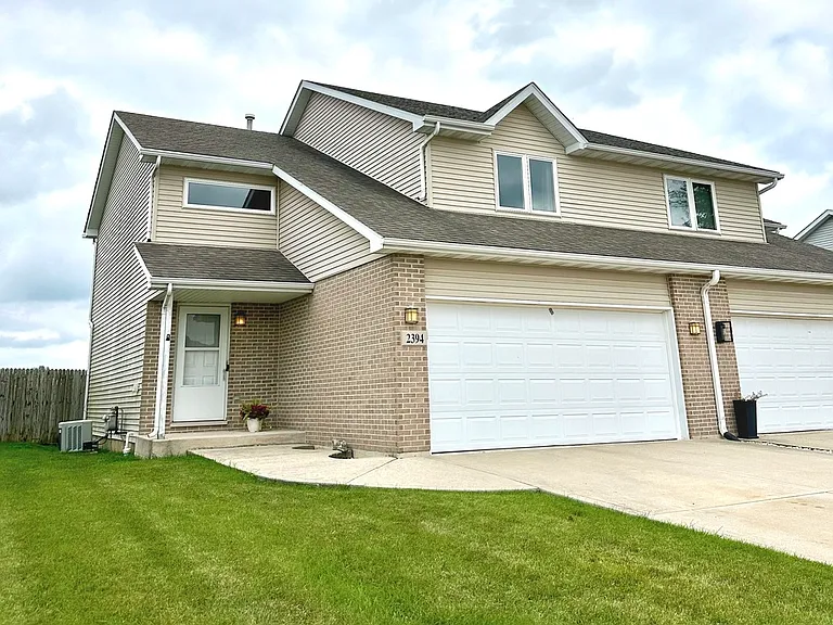 2394 Caton Crest Dr — Photo 1
