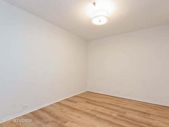 3rd image of 680 N Lake Shore Dr APT 1408