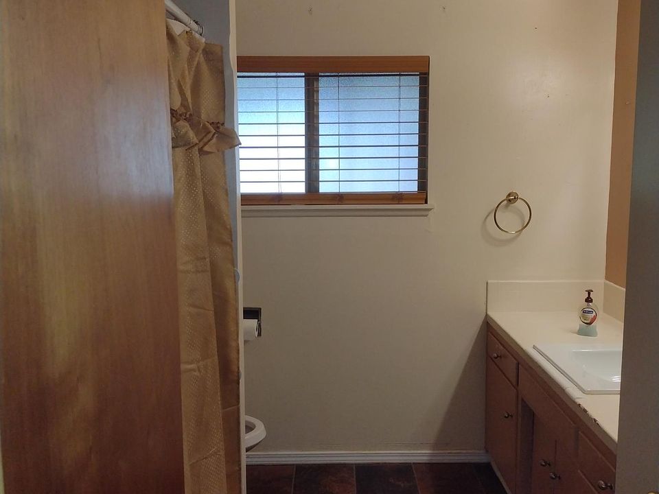 Upstairs Bathroom