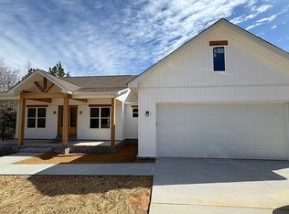 105 Caddy Cove Ln, Mountain View, AR 72560