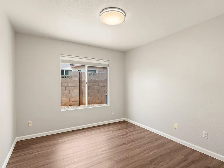 2729 Cartegena Dr — Photo 23