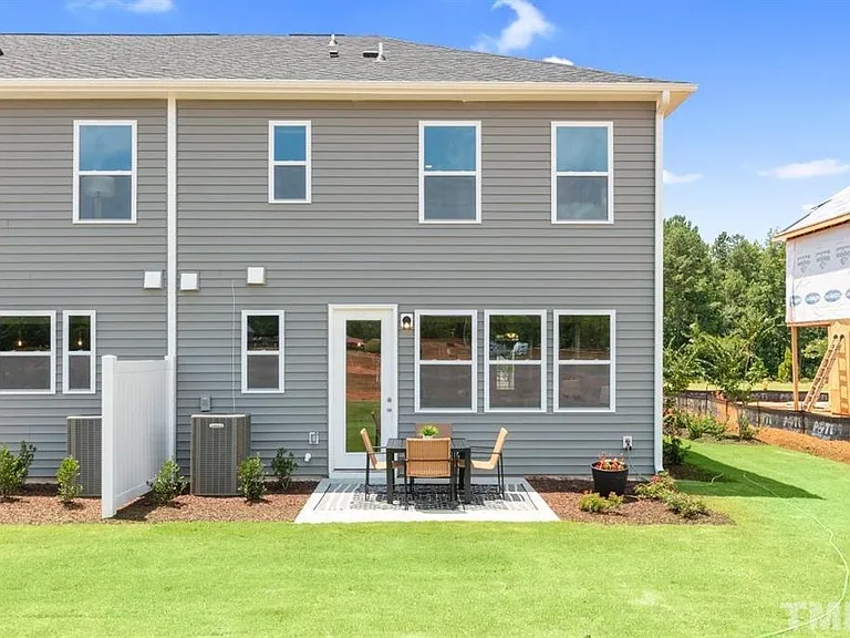 128 Gosford Ln — Photo 46