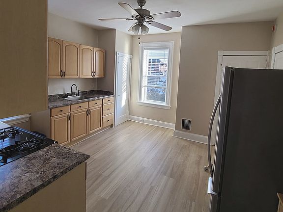 Entrance to kitchen