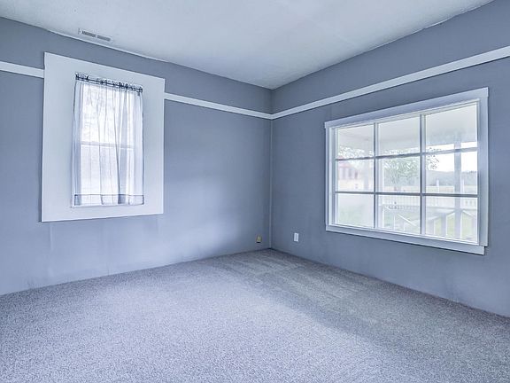 5th image of 2788 Church St