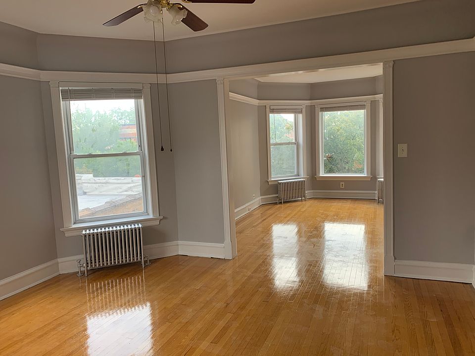 Living Room / Dining Room