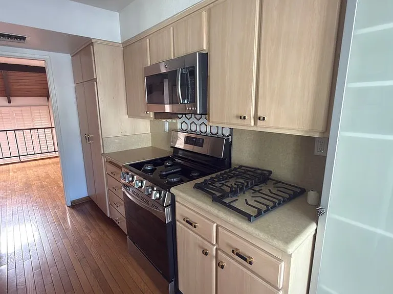 4173 Colfax Ave #I — Photo 7