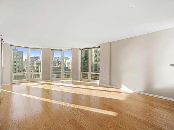3rd image of 345 N Lasalle St #4105