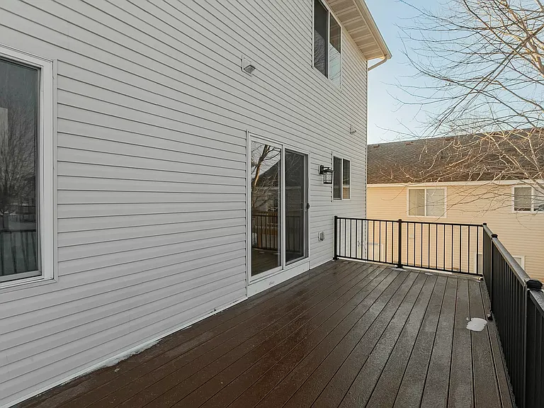 1760 Wyndam Dr — Photo 20