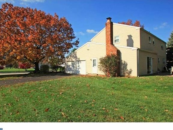 5th image of 40 Dogwood Dr