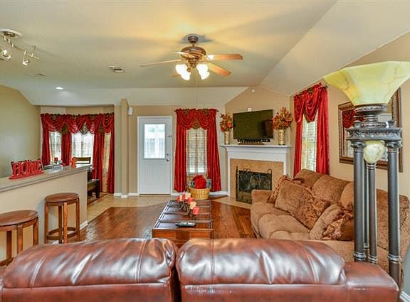 2nd image of 8516 Yellow Buckeye Dr
