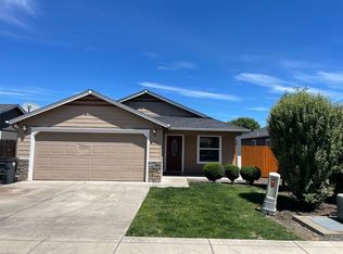 2440 W McAndrews Rd, Medford, OR 97501