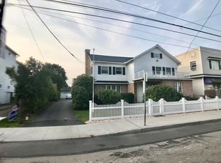 613 Main St, Peckville, PA 18452