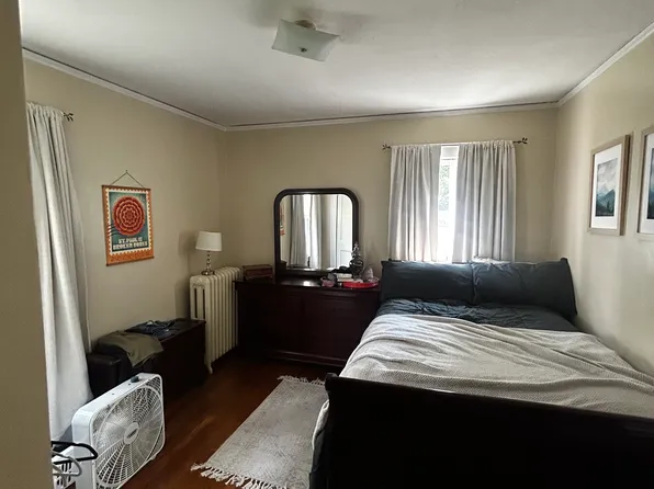 32 Bretton Rd Floor 1, West Hartford, CT 06119