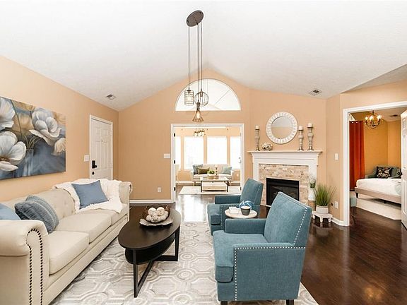5th image of 11547 Winding Wood Dr #15