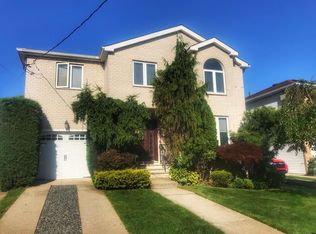463 Main St, Staten Island, NY