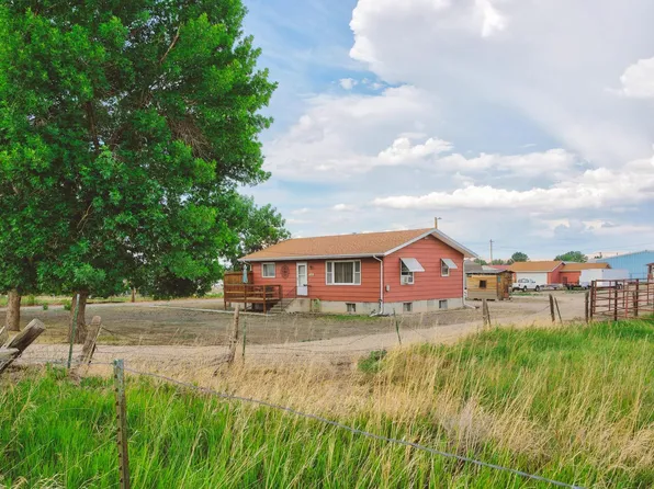 302 W Rocky Rd, Cody, WY 82414