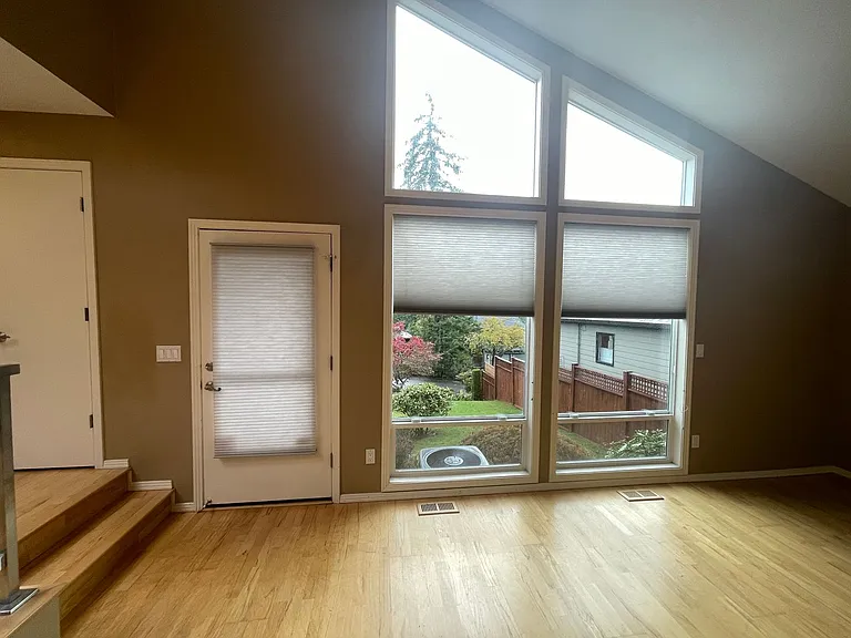 4128 SW Vesta St — Photo 3