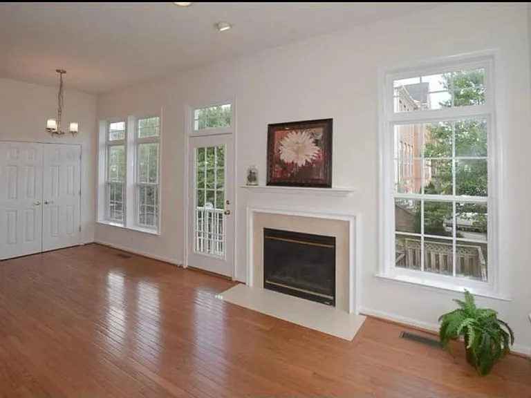 41862 Cinnabar Sq — Photo 11
