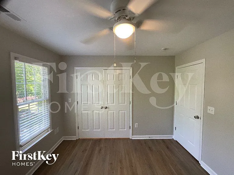 5888 Cottonwood Ln — Photo 6