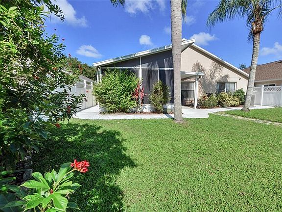 5th image of 6906 Jamestown Manor Dr