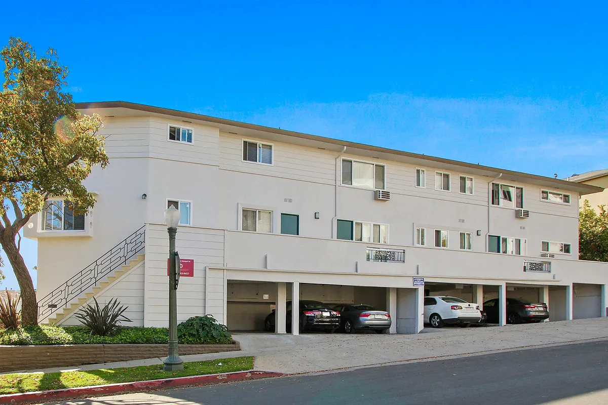 Building Photo - Levering Apartments