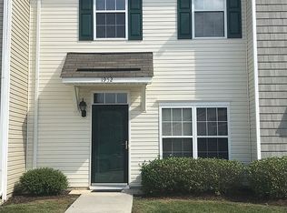 1952 Algonquin Trl, Williamsburg, VA 23185