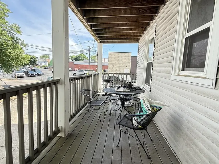 439 Washington St #1B — Photo 6