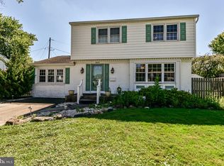 2015 Oak St, Wilmington, DE 19808