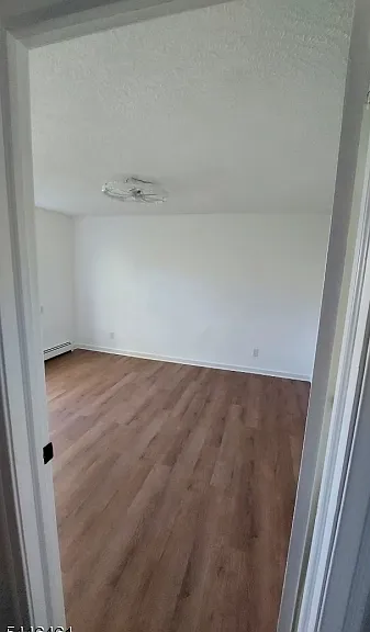 749 Linden Ave — Photo 11