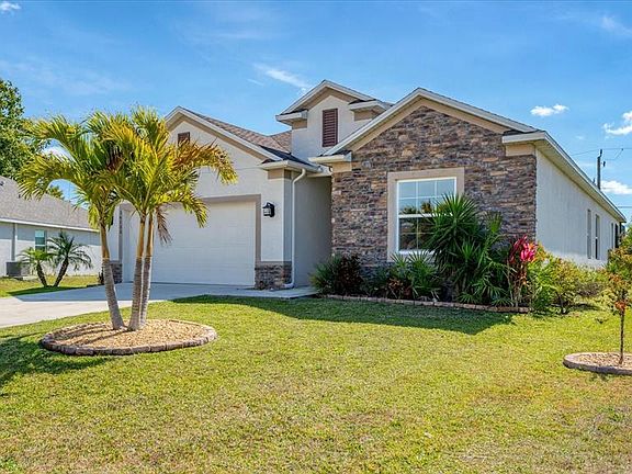 2nd image of 16153 Alcira Cir