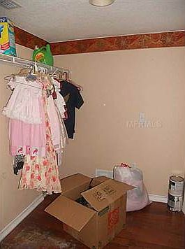 4th image of 162 Marseille Oaks Dr