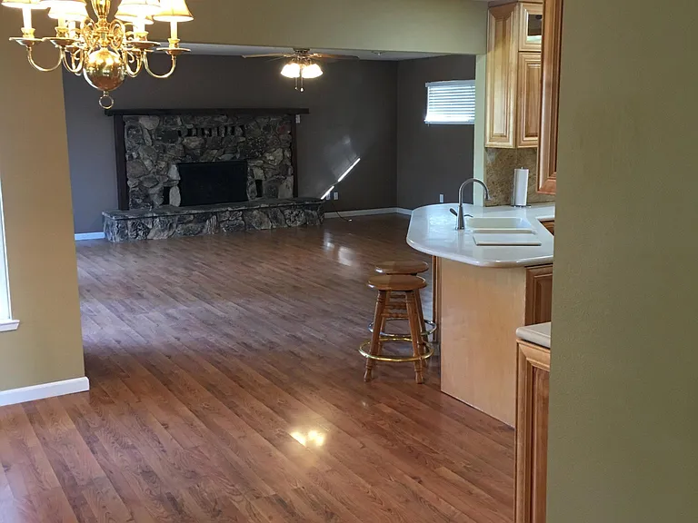 9001 Feather River Way — Photo 29
