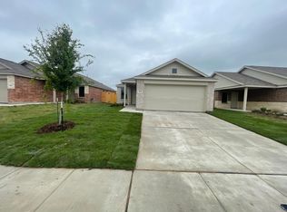 1450 Dovekie Dr, Forney, TX 75126