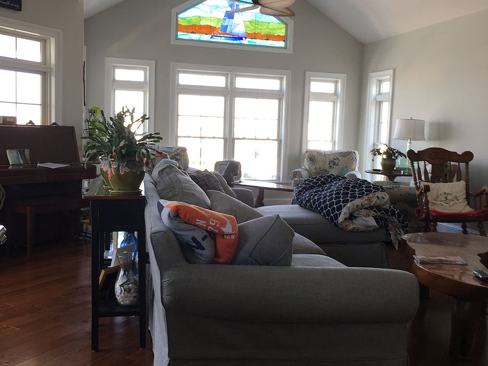 1st image of 204 W Atlantic Blvd