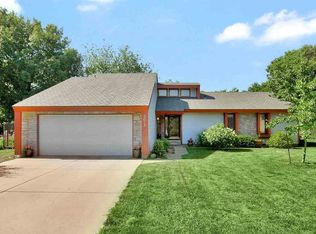 2617 Goldenrod Ct, Newton, KS 67117