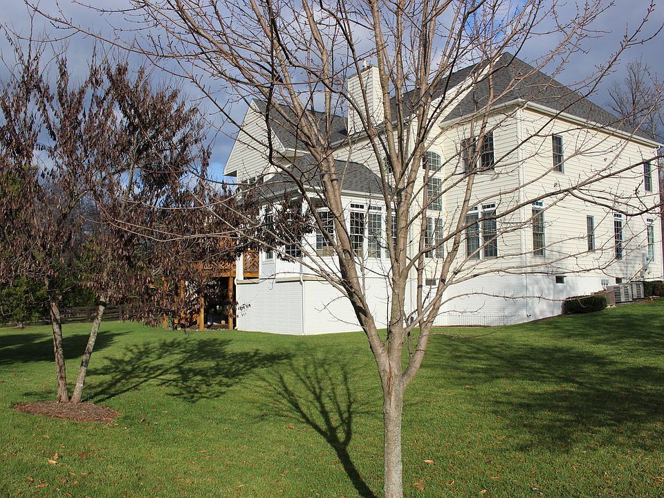 1st image of 24096 Shady Knoll Cir