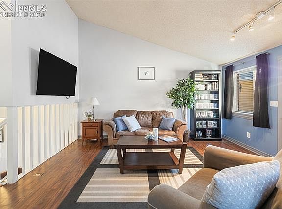 5th image of 2371 Washo Cir