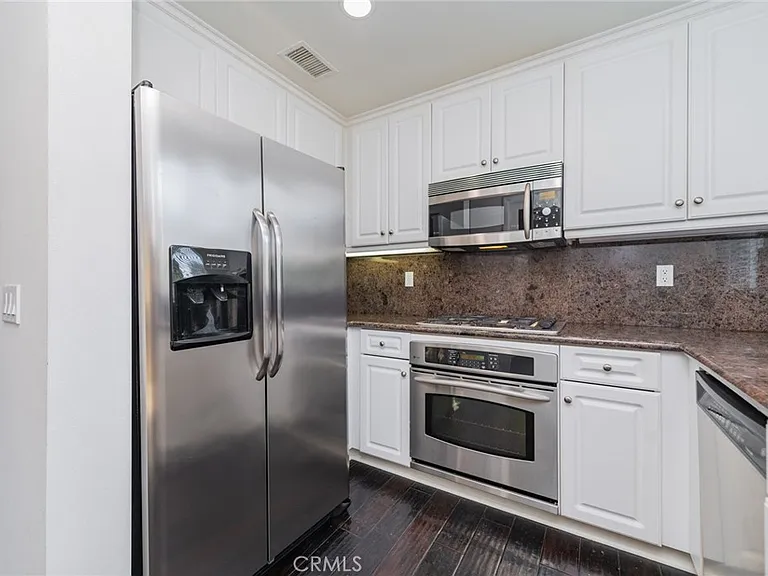 128 Coral Rose — Photo 18
