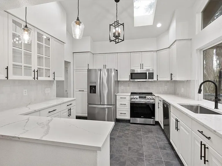 101 Point Fosdick Cir NW — Photo 14
