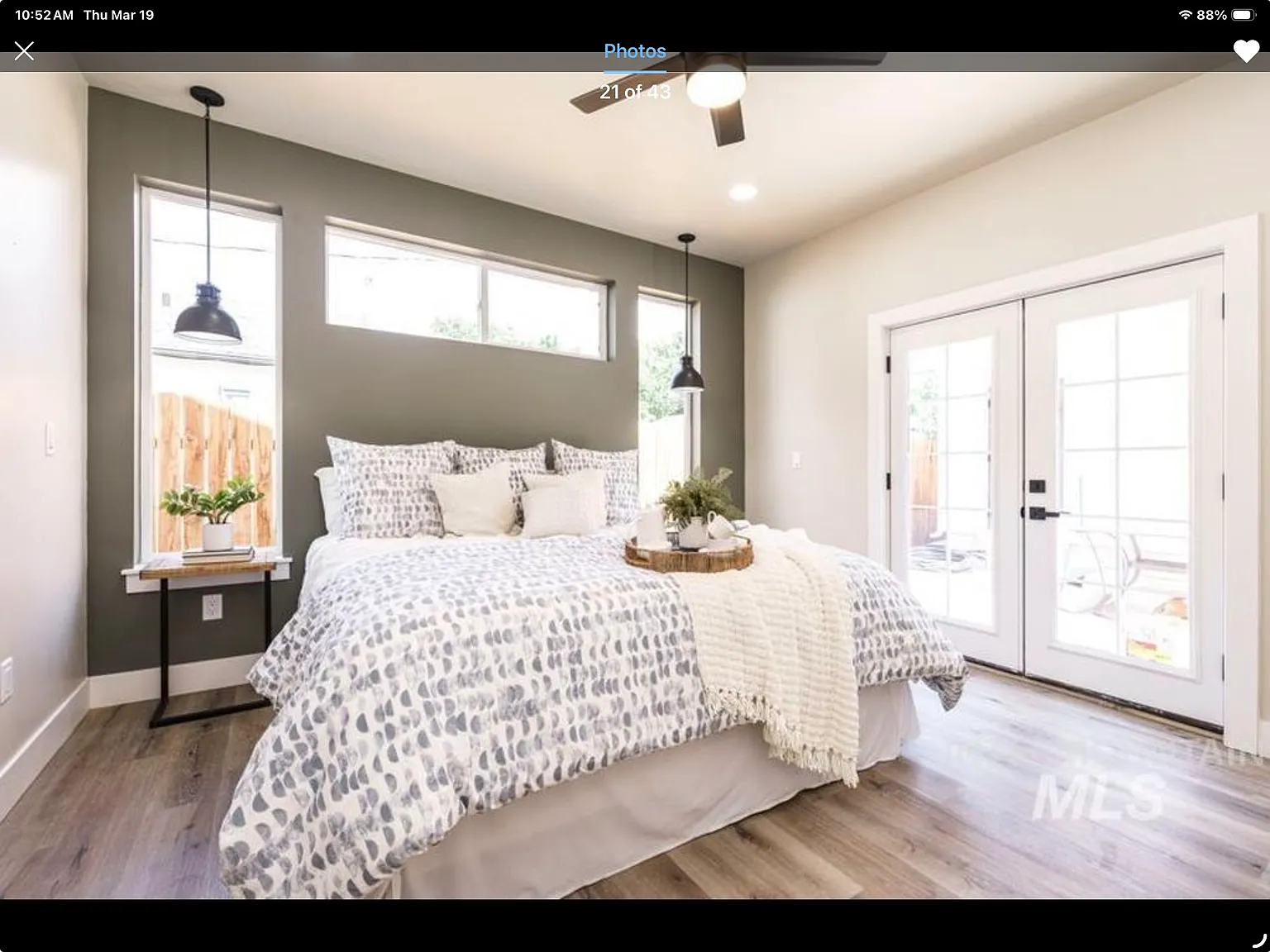 4 bed, 1940 sqft, $3,100 — Photo 2
