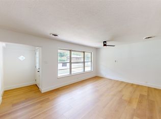 914 Tusing St, Grand Prairie, TX 75050