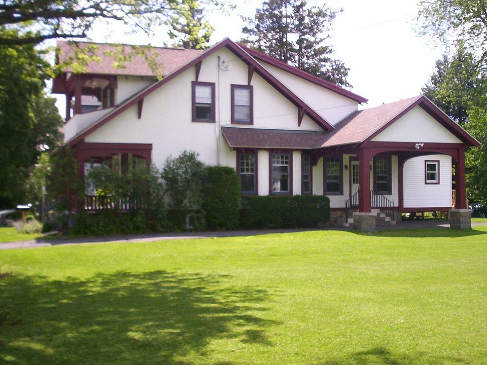 Side view from extra lot