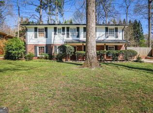 933 Vistavia Cir, Decatur, GA 30033